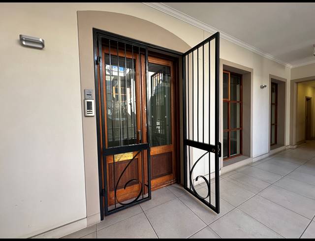 386M² OFFICE TO LET IN SANDTON CENTRAL